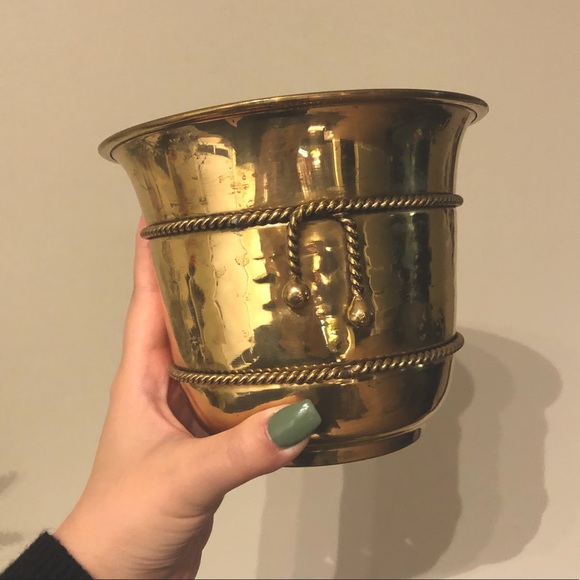 Other - Vintage brass plant holder